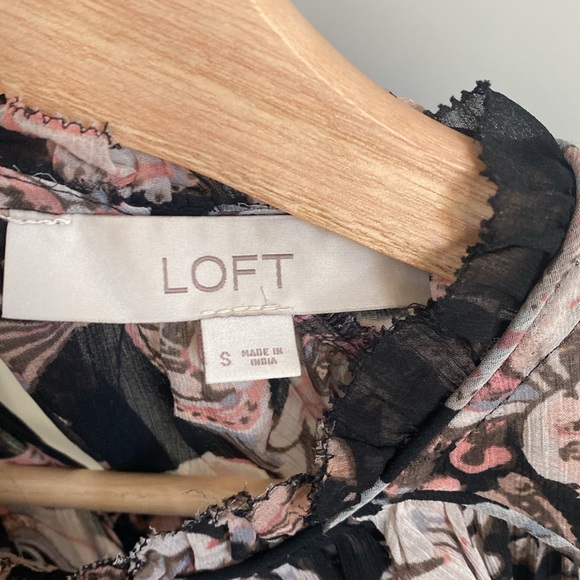 Loft Flowy Printed Blouse Sz Small - Picture 6 of 6